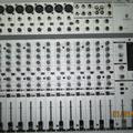 Альбом - Микшер Behringer Eurorack MX2004A